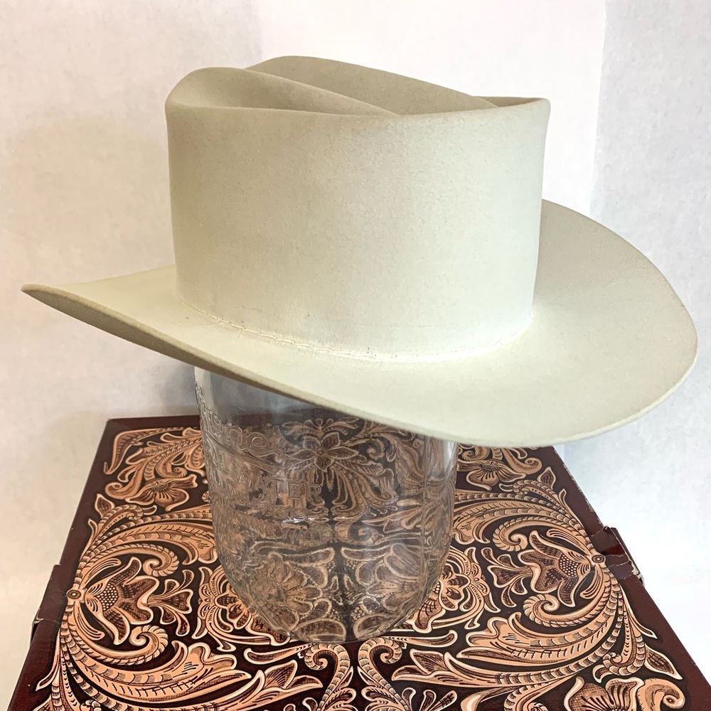 VINTAGE Resistol 7 1/4 crystal-oval-6X beaver felt -RANCHER- cowboy hat-in box.